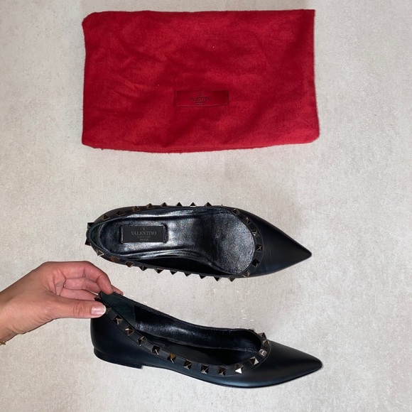 Valentino Garavani Shoes - SOLD** Valentino Garavani Rockstud Flat